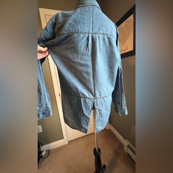 Athleta Chambray Shirt - Picture 5 of 12